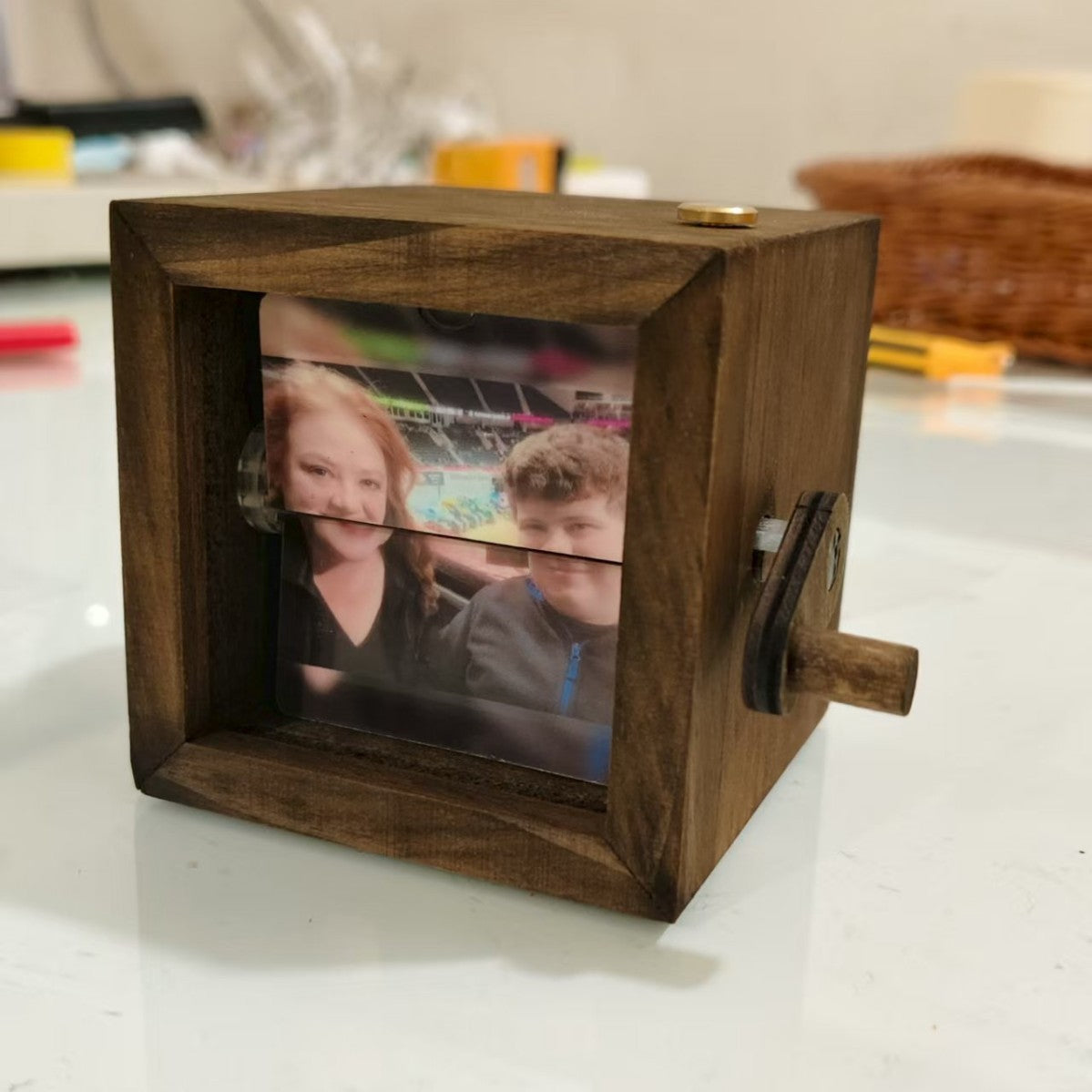 Hand-Crank Flip Photo Display